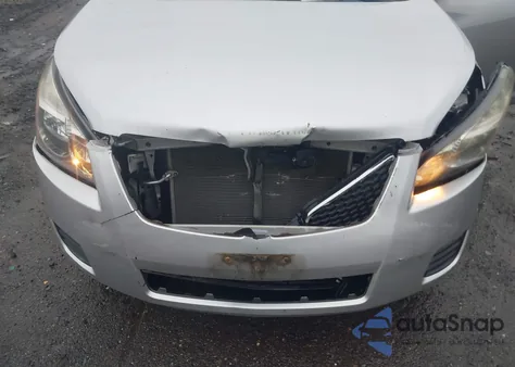 2009 Pontiac Vibe z USA, uszkodzony, nr VIN 5Y2SP67089Z418361